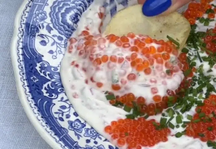 Tämä mätidippi on loistava lisä joulupöytään: Valmistus helppoa ja nopeaa!