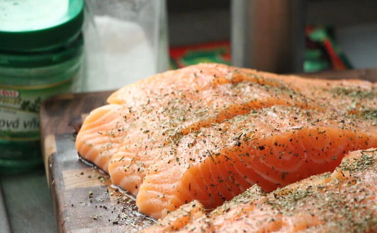 Hanna Sumarin uuniloheen tulee vain 3 ainesta – edes suolaa ei tarvita!