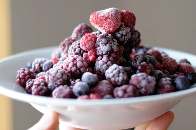 Kriittinen virhe pilaa kotona pakastetut mansikat – onneksi helposti vältettävissä