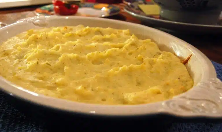 Lisää tätä öljyä perunamuusin sekaan – saat arkiherkusta todellista gourmeeta