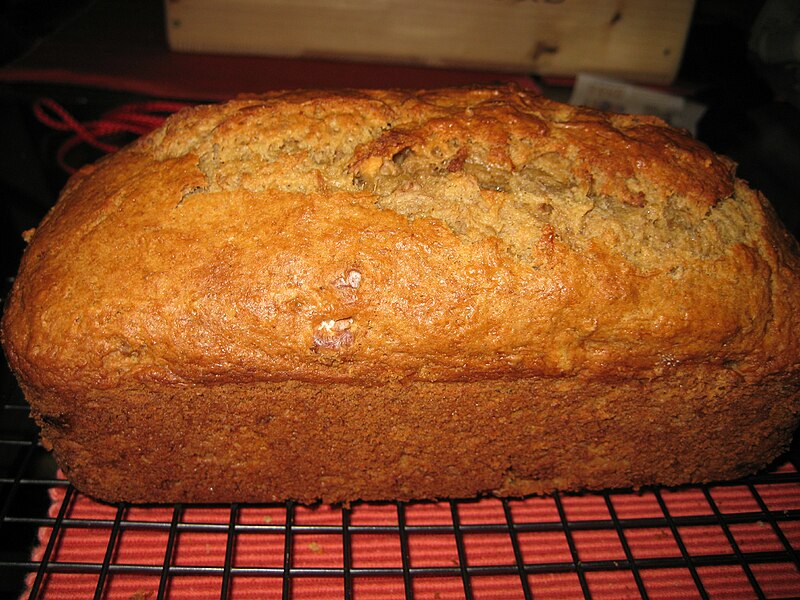 Isoäitini käytti aina "pilaantuneet banaanit" tähän jälkiruokaan: Herkullinen lopputulos Banana bread loaf October 2008