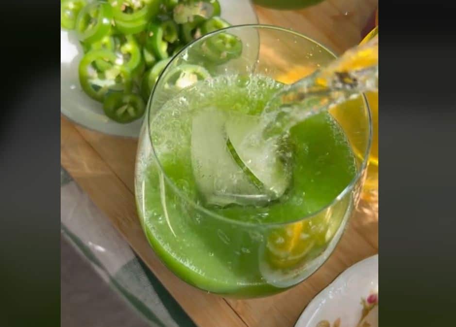 Kurkku-inkivääri-mocktail – Terveellistä, ihanan raikasta ja värikästä