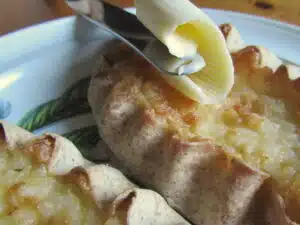 Nerokas tapa valmistaa riisipiirakka – kokeile ja jäät koukkuun Nerokas tapa valmistaa riisipiirakka – kokeile ja jäät koukkuun