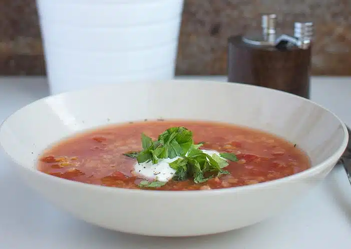 Tämä annos maksaa alle euron, runsaasti proteiinia ja paranee jää­kaapissa