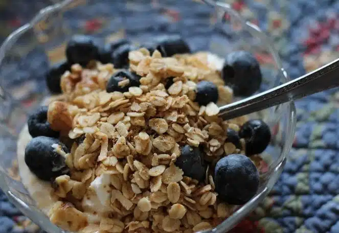 Anu Heinaron mustikkaherkku - valmistuu tuossa tuokiossa ja on superhyvää Anu Heinaron mustikkaherkku – valmistuu tuossa tuokiossa ja on superhyvää