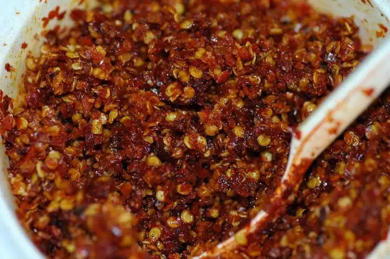 Tämä kotitekoinen kastike sopii lähes kaikkiin ruokiin: ”Jokapaikanhöylä”