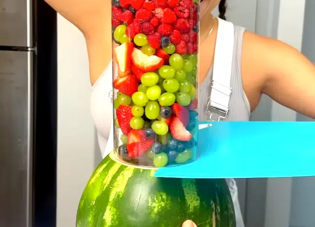 Tee tämä kikka vesimelonille ja vieraasi tulevat hämmästymään takuuvarmasti Tee tämä kikka vesimelonille ja vieraasi tulevat hämmästymään takuuvarmasti