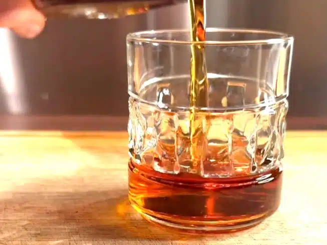 Laurin "vantaalainen laskiaispulla" sai megasuosion: Herkku tarjoillaan juotavassa muodossa Laurin ”vantaalainen laskiaispulla” sai megasuosion: Herkku tarjoillaan juotavassa muodossa