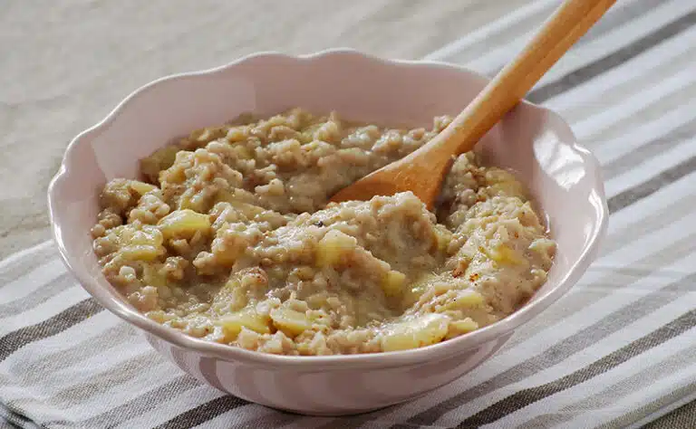 Yleinen teko muuttaa kaurapuuron liisteriksi - vältät sen tekemällä vähemmän Yleinen teko muuttaa kaurapuuron liisteriksi – vältät sen tekemällä vähemmän