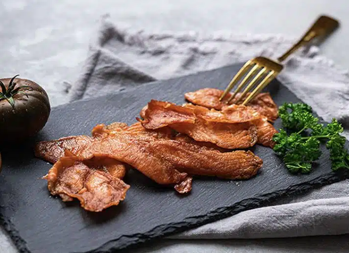 Suomessa keksittiin täysin uudenlainen pekoni – sydänystävällistä ja herkullista