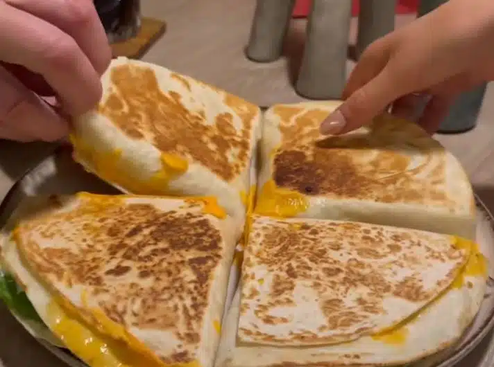 Kokeile Oulan wrappia: ”Sun ei tarvitse enää ikinä syödä Tacobellissa, kun kokeilet tätä”