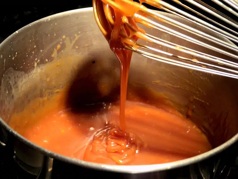 Maailman paras kinuskikastike: ”En pysty olemaan lusikoimatta tätä suuhuni”