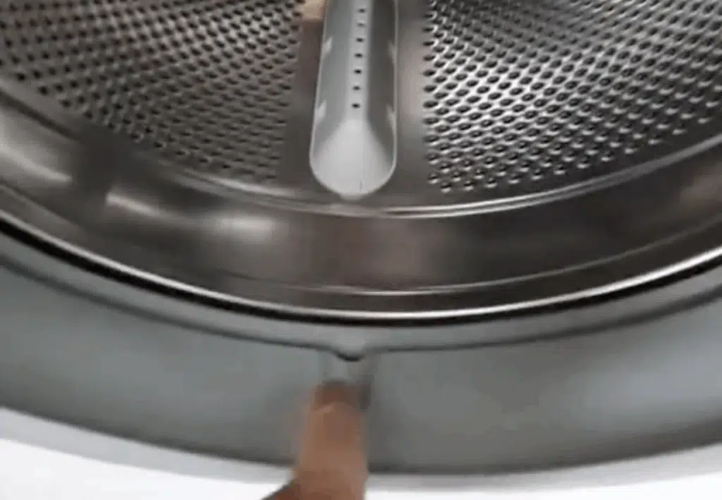 Superniksi: Puhdista pyykinpesukone yhdellä joka kodista löytyvällä aineella