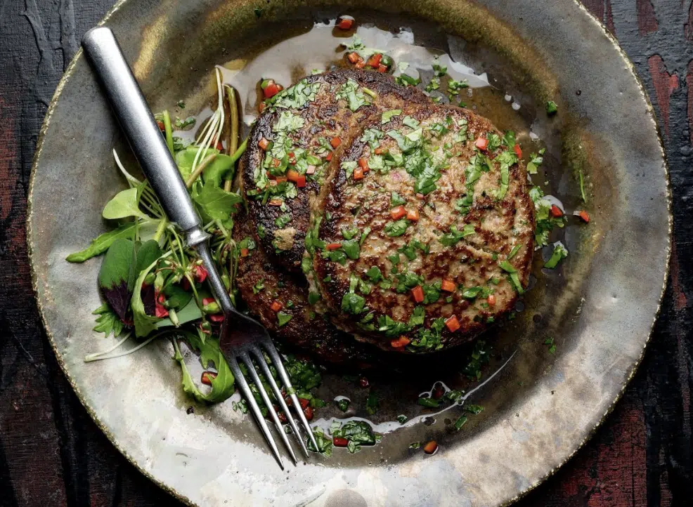 Näin valmistat elämäsi parhaat silakkapihvit - nämä häviävät hetkessä pannulta Näin valmistat elämäsi parhaat silakkapihvit – nämä häviävät hetkessä pannulta