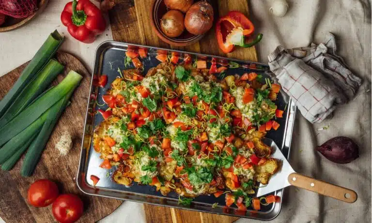 Valmista perunoista nachopelti – herkullinen smetana-purjotäyte kruunaa kokonaisuuden