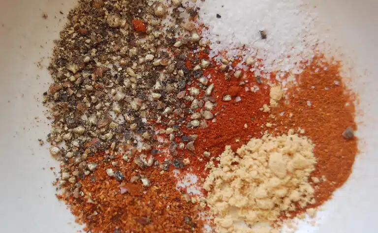 Harri Syrjänen ei voi sietää tätä suosikkimaustetta – muuttaa maun valmisruoaksi