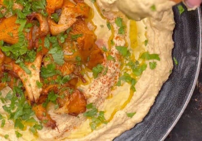 Marin kantarellihummus on mainio dippi: ”Tätä sä todellakin haluat kokeilla”