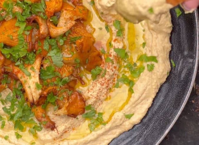 Marin kantarellihummus on mainio dippi: ”Tätä sä todellakin haluat kokeilla”