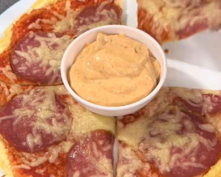 Superhelppo pizza sisältää vain 400 kilokaloria – ”Oli aivan sairaan hyvää”