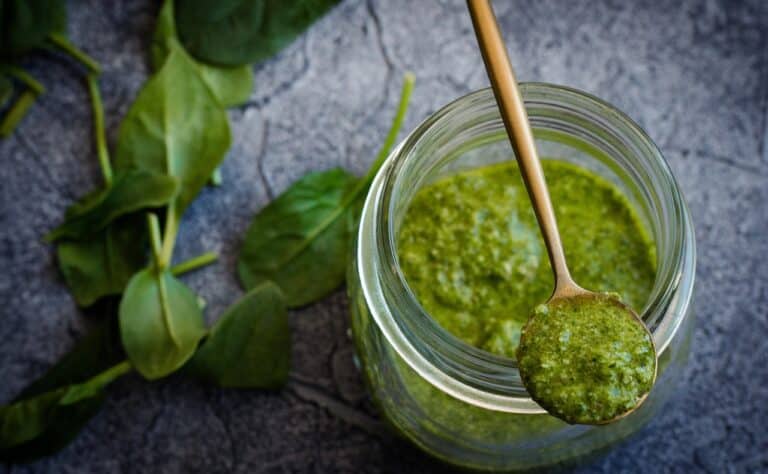 Mainio kastike ilman lisättyä suolaa – tätä voi syödä melkeinpä kaiken kanssa