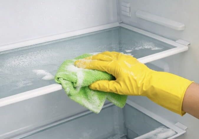 Huomio: Nämä kannattaa viskata heti pois jääkaapista Huomio: Nämä kannattaa viskata heti pois jääkaapista