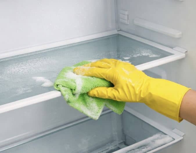 Huomio: Nämä kannattaa viskata heti pois jääkaapista Huomio: Nämä kannattaa viskata heti pois jääkaapista