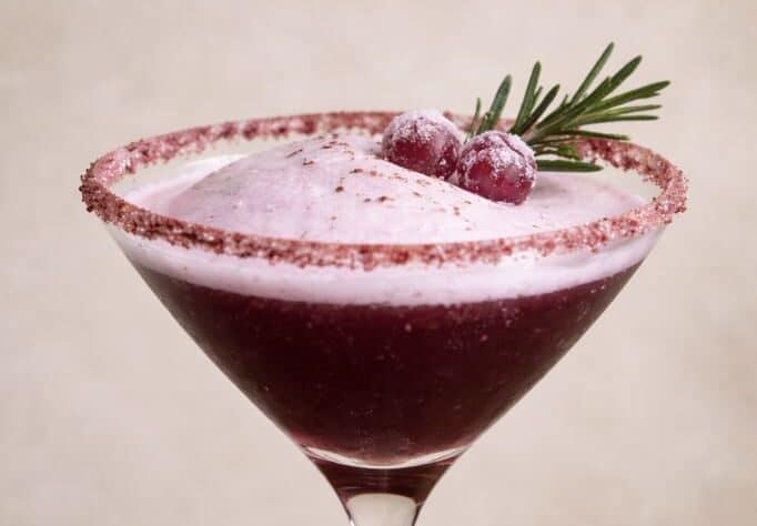 Vieraani ihastuivat tähän glögidrinkkiin ja pyysivät reseptiä - vain 4 ainesta Vieraani ihastuivat tähän glögidrinkkiin ja pyysivät reseptiä – vain 4 ainesta