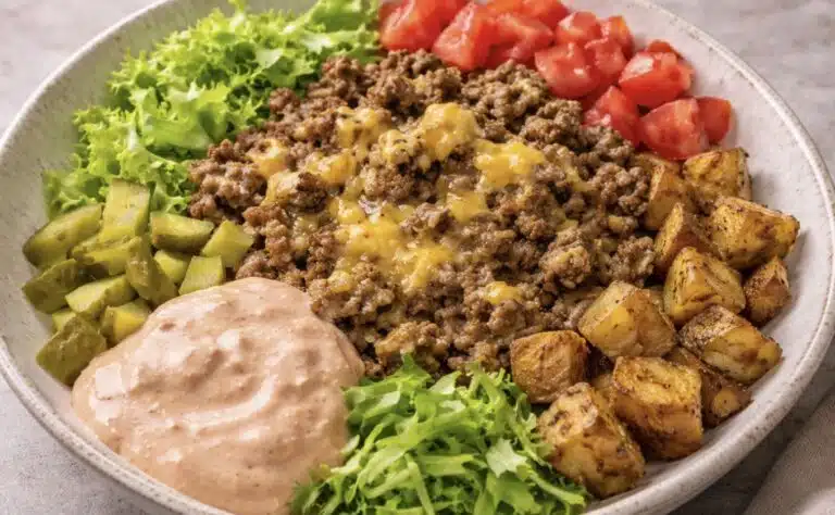 Helppo burgerbowl – nerokas tapa nauttia hampurilaisen mausta