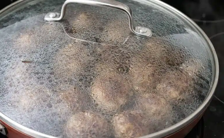 Parhaat lihapullat eivät synnykään uunissa paistamalla tai pannulla