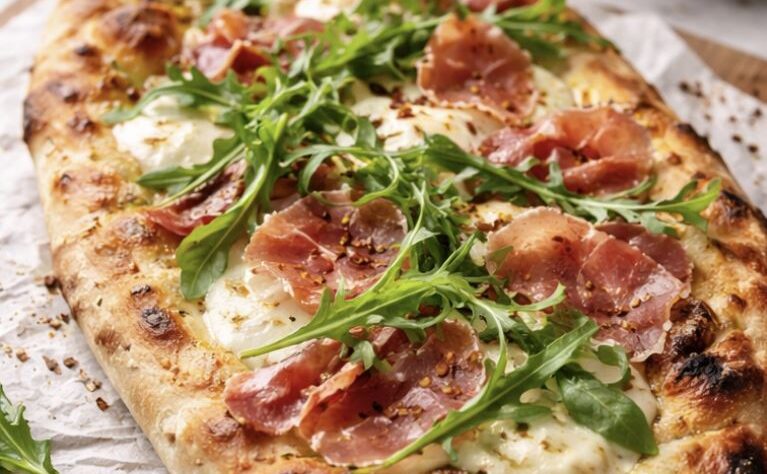 Korvasin pizzan tällä herkulla – näin valmistat pinsan kotona