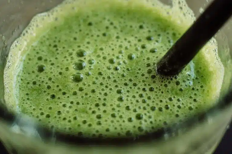 Matcha smoothiessa – mistä trendissä on kyse