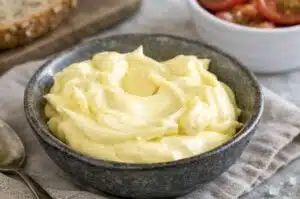 Paras kotitekoinen majoneesi – muuttaa hampurilaisen gourmeeksi