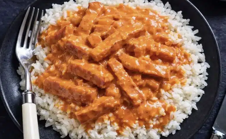 Lasteni suosikkiruoka – valmistetaan lenkkimakkarasta 15 minuutissa Lasteni suosikkiruoka – valmistetaan lenkkimakkarasta 15 minuutissa