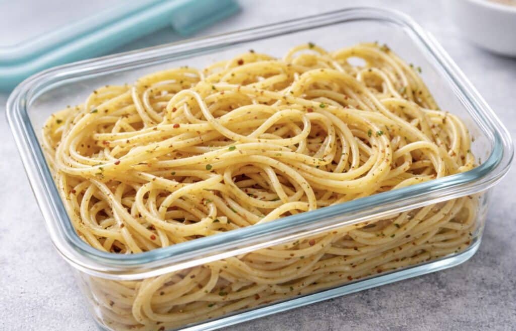 Rasiaan säilötty pasta