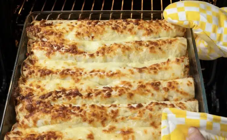Julia keksi yhdistää tortillan ja lasagnen – valmis 15 minuutissa uuniin