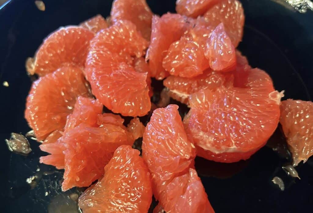 Verigreipistä tulee uusi suosikkihedelmäsi, kunhan kuorit sen näin Verigreippi kuorittuna