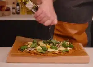 Sairaan hyvää pizzaa – en olisi uskonut, että bataatti taipuu tähän