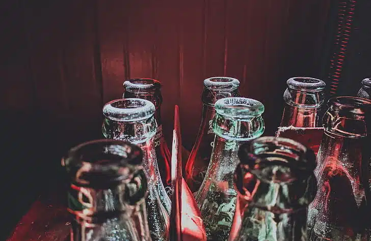 Tämän vuoksi Coca-Cola maistuu paremmalta lasipullossa Tämän vuoksi Coca-Cola maistuu paremmalta lasipullossa