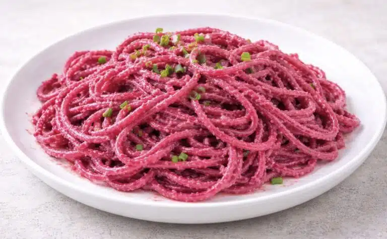 Tämä pastaresepti kannattaa opetella – hurmaa myös vegaaniset vieraat Tämä pastaresepti kannattaa opetella – hurmaa myös vegaaniset vieraat