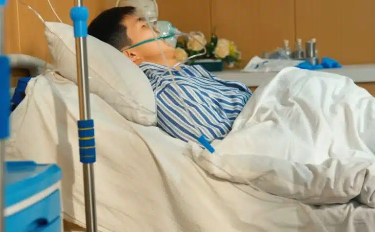 Proteiinipatukat veivät sairaalaan: 22-vuotiaan vatsasta löytyi vakava ongelma