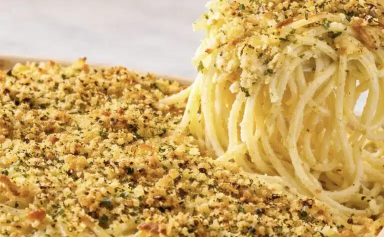 Uunipastasta tulee tolkuttoman hyvää tällä reseptillä – ja vieläpä edullisesti Uunipastasta tulee tolkuttoman hyvää tällä reseptillä – ja vieläpä edullisesti